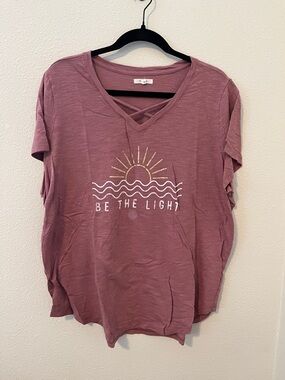 Maurices Mauve Pink Crisscross V-Neck 'Be The Light' Tee